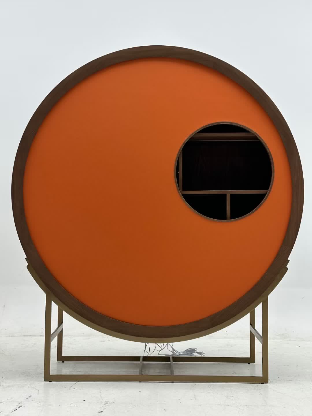 Circular statement cabinet — reference photo 2