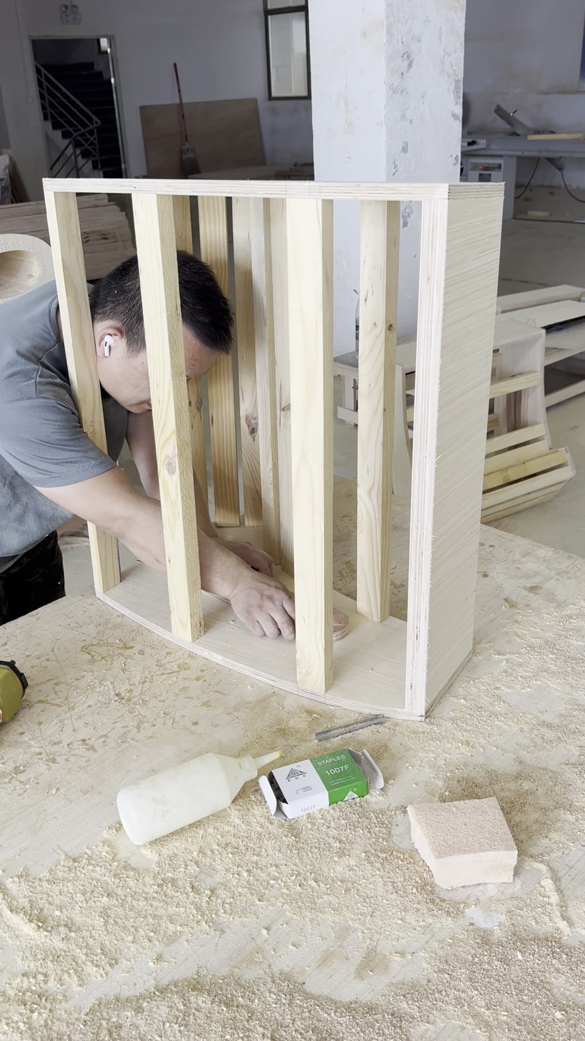 Solid wood joinery at the TY factory
